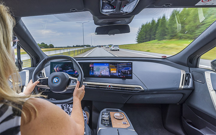 Vožnja avtomobila s pogonom na zadnja kolesa Vožnja avtomobila s pogonom na zadnja kolesa